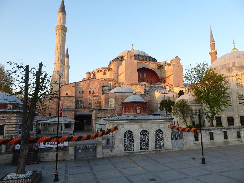 Renzo Istanbul اسطنبول المظهر الخارجي الصورة